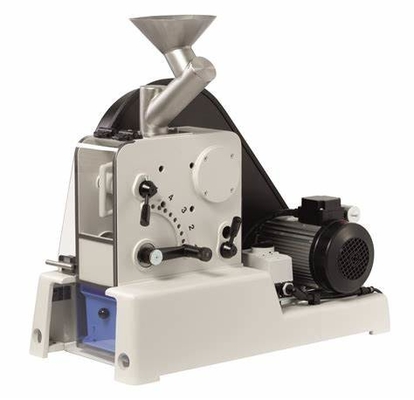 2-3t/H क्षमता लैब हैमर मिल 0.5-2 मिमी अंतिम आकार