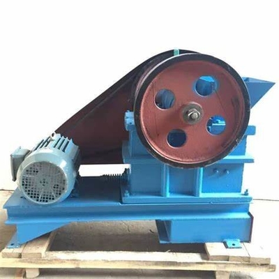 इलेक्ट्रिक 220v/50hz प्रयोगशाला रॉक क्रशर 2-3t/H क्षमता हल्का वजन